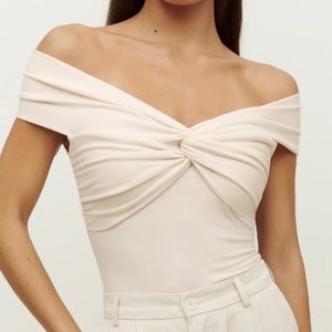 Reformation Ezlynn knit top cream